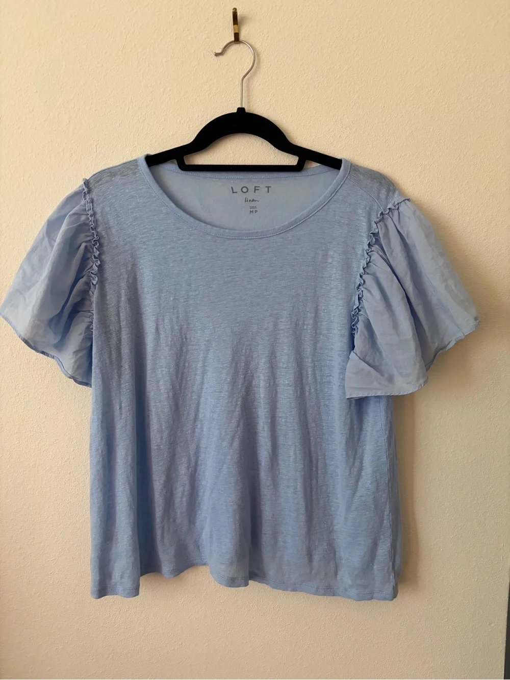 LOFT Linen Blue Ruffle Puff Sleeve Top Size Medium Petite Casual Summer Blouse